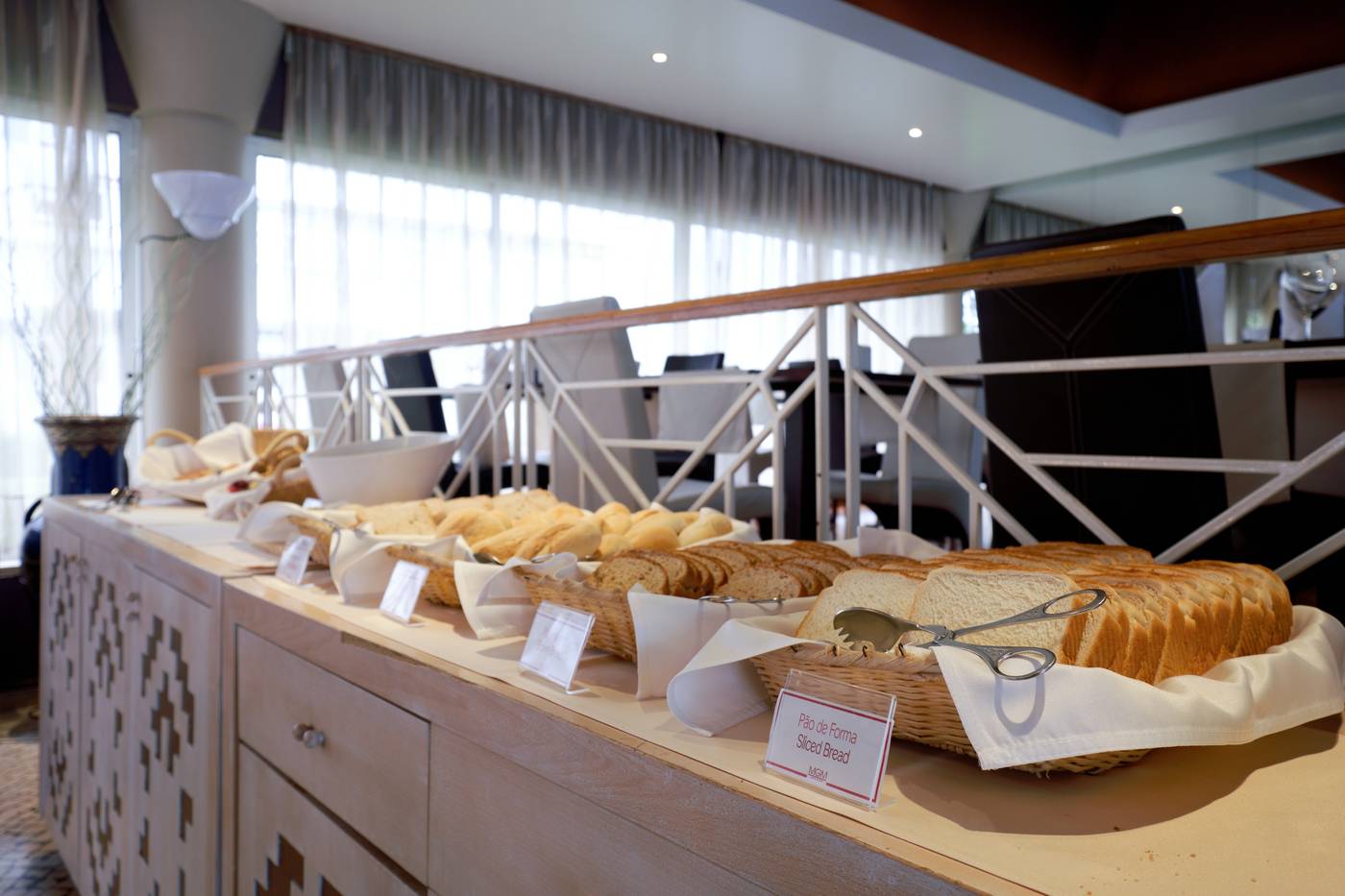 Muthu-Clube-Praia-da-Oura-Restaurant-60