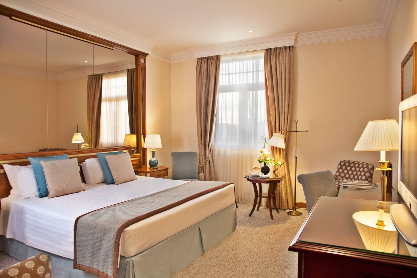 Palacio-Estoril-Hotel-Golf---Spa-Room-18