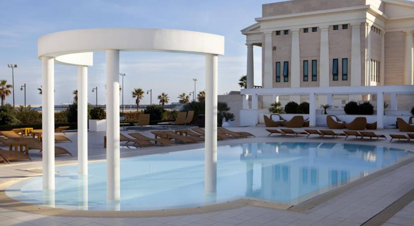 Las Arenas Balneario Resort