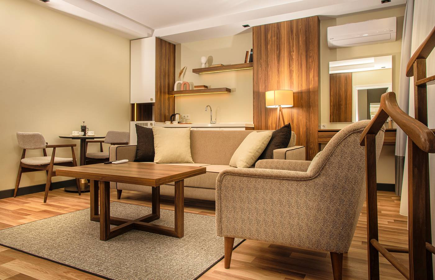 La-Mia-Suites-Room-5