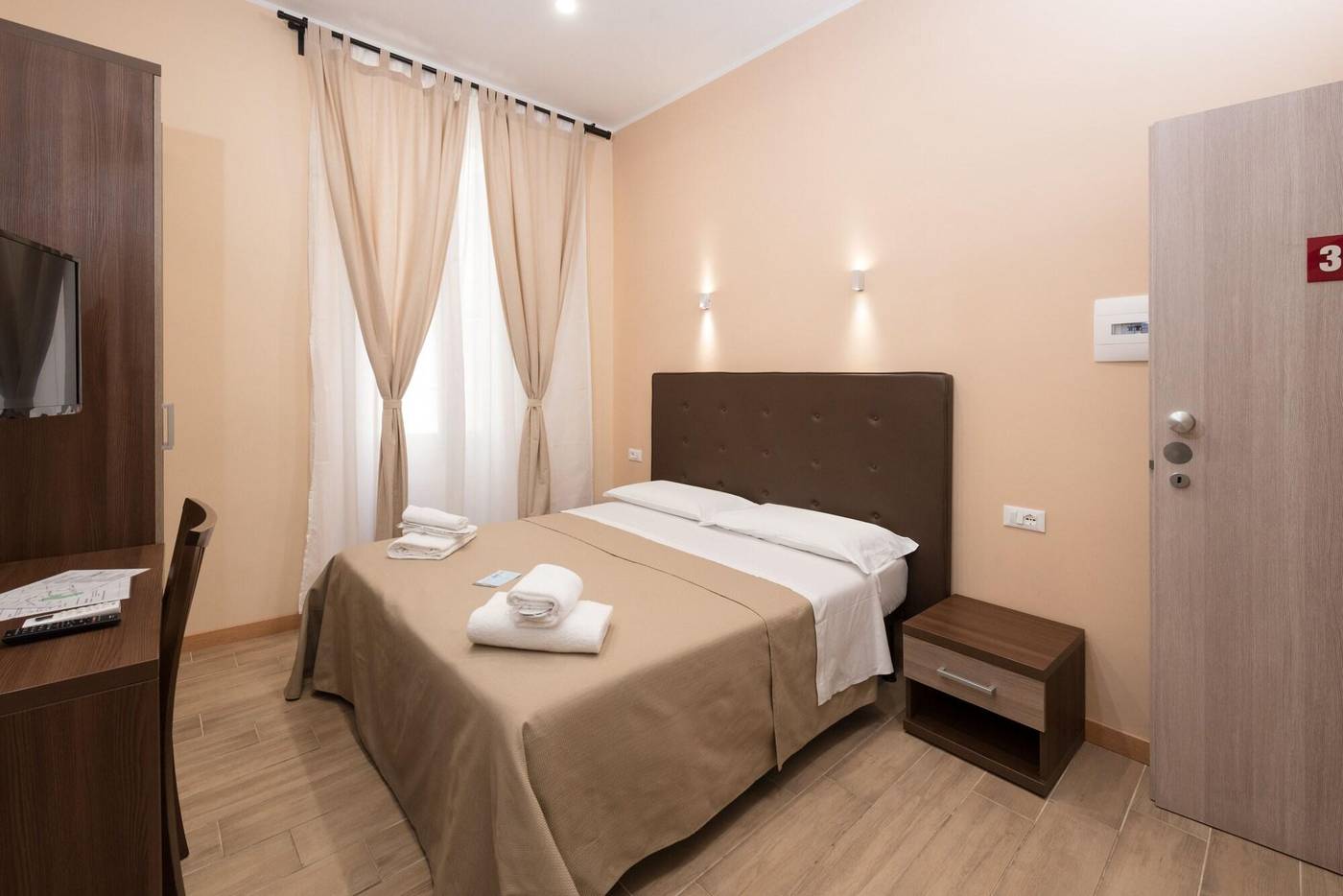 Trinity-Luxury-Rooms-Room-12