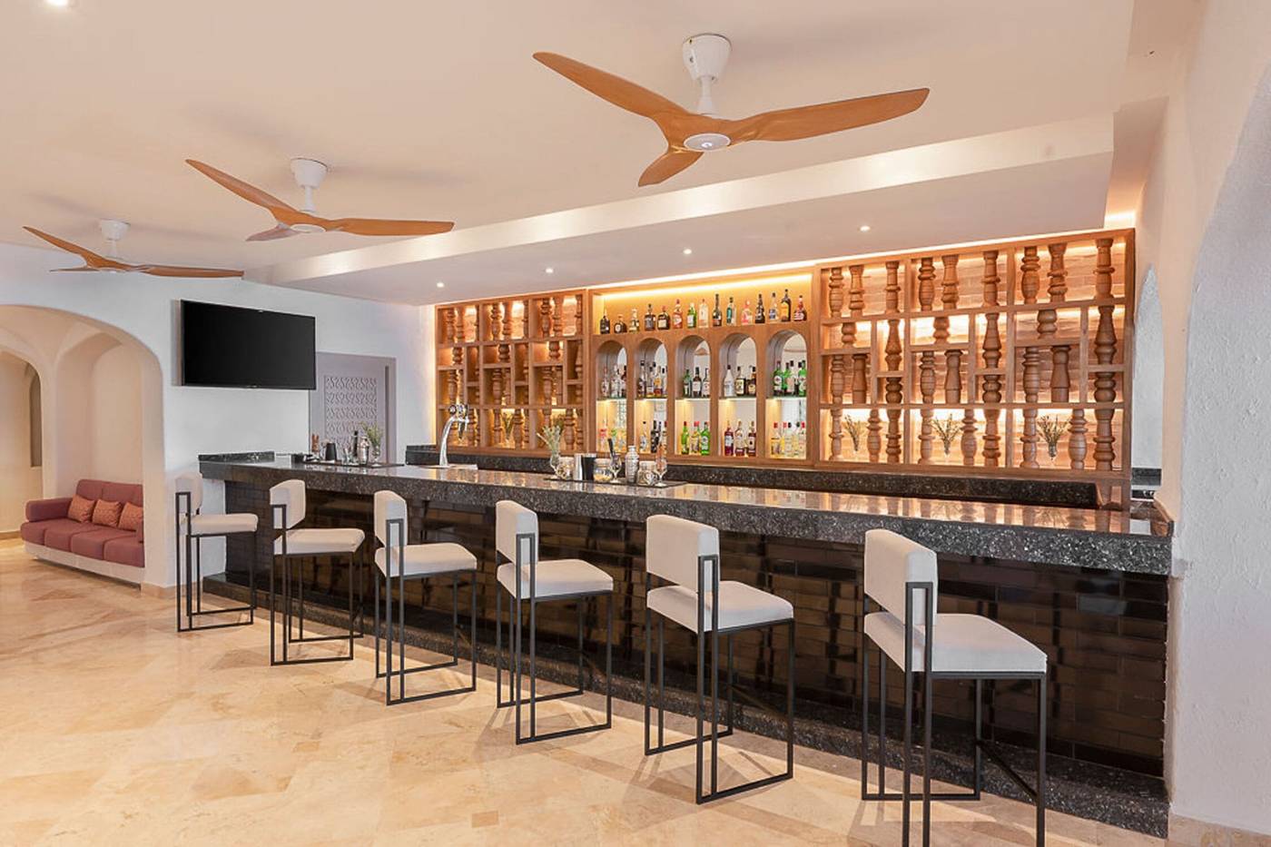 GR-Caribe-by-Solaris-Bar-26