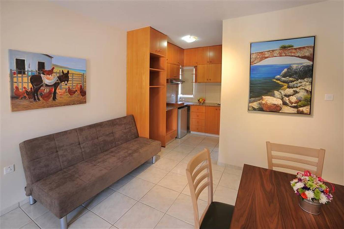 Nelia-Gardens-Room-20