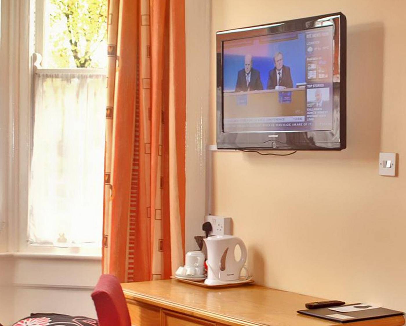 Morehampton-Townhouse-Room-12