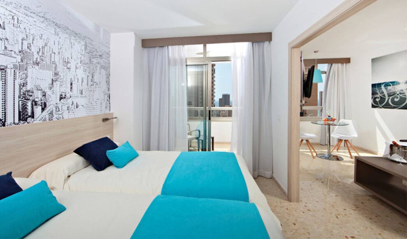 Flamingo-Beach-Resort---Adults-Recommended-Room-18