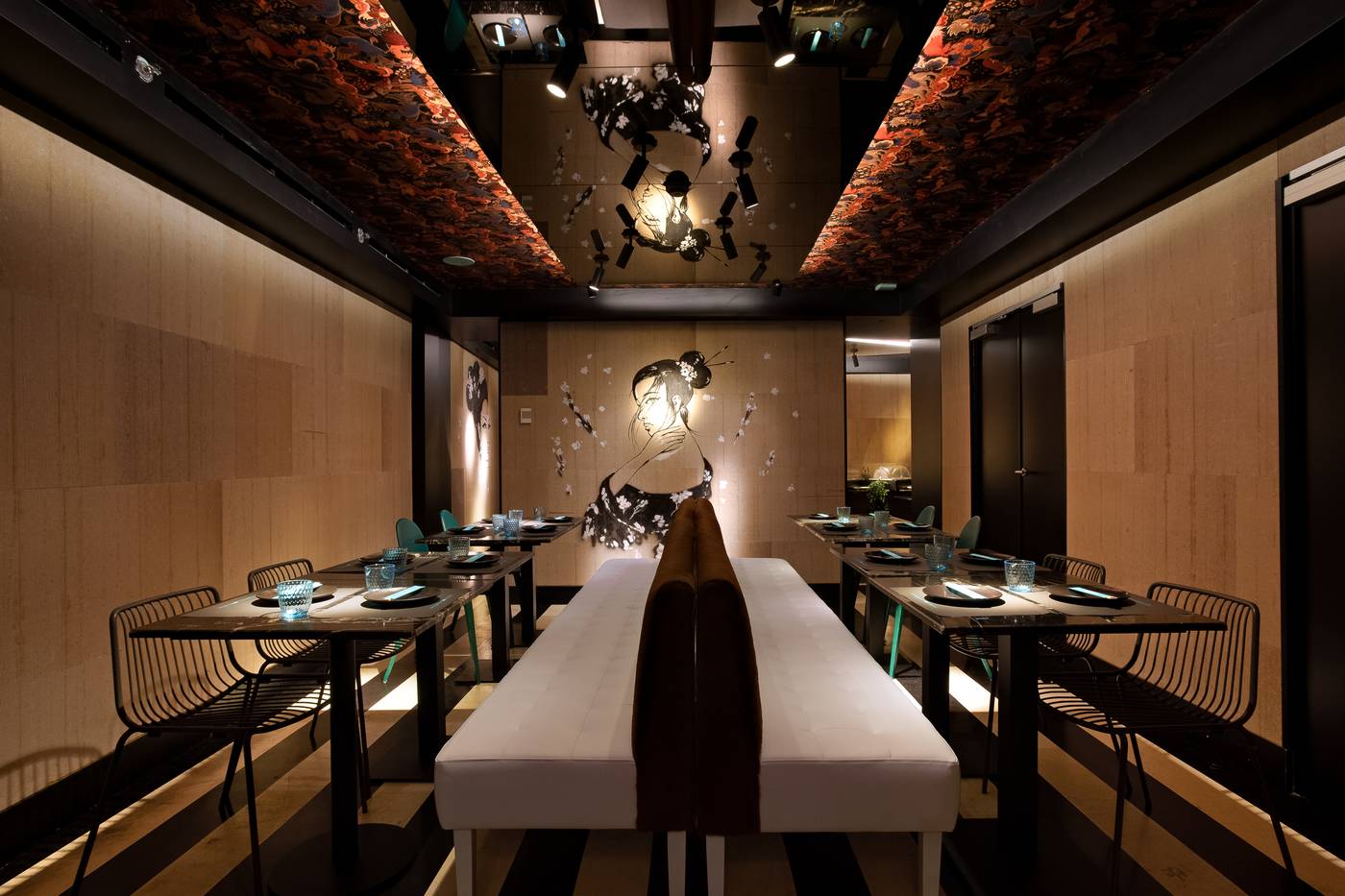 Axel-Hotel-Madrid---Adults-Only-Restaurant-15