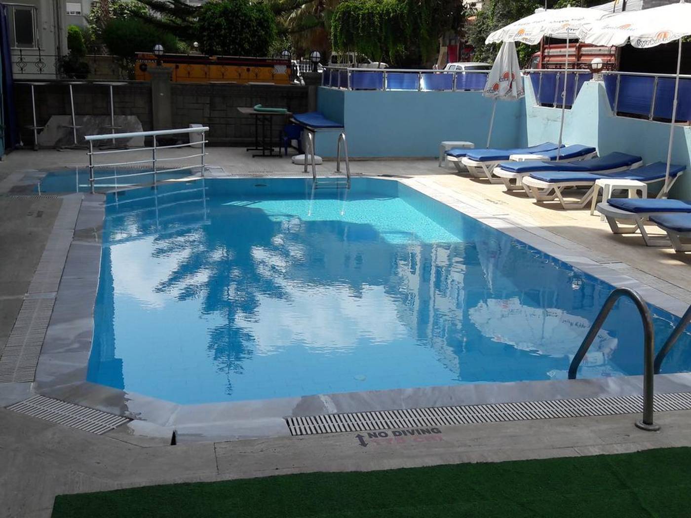 Resitalya-Hotel-Pool-3