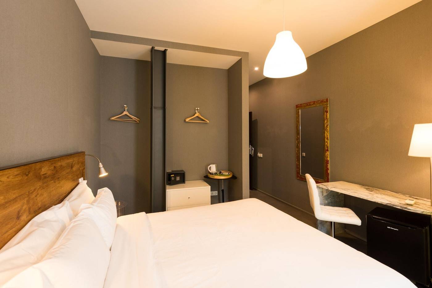 Alfama---Lisbon-Lounge-Suites-Room-49