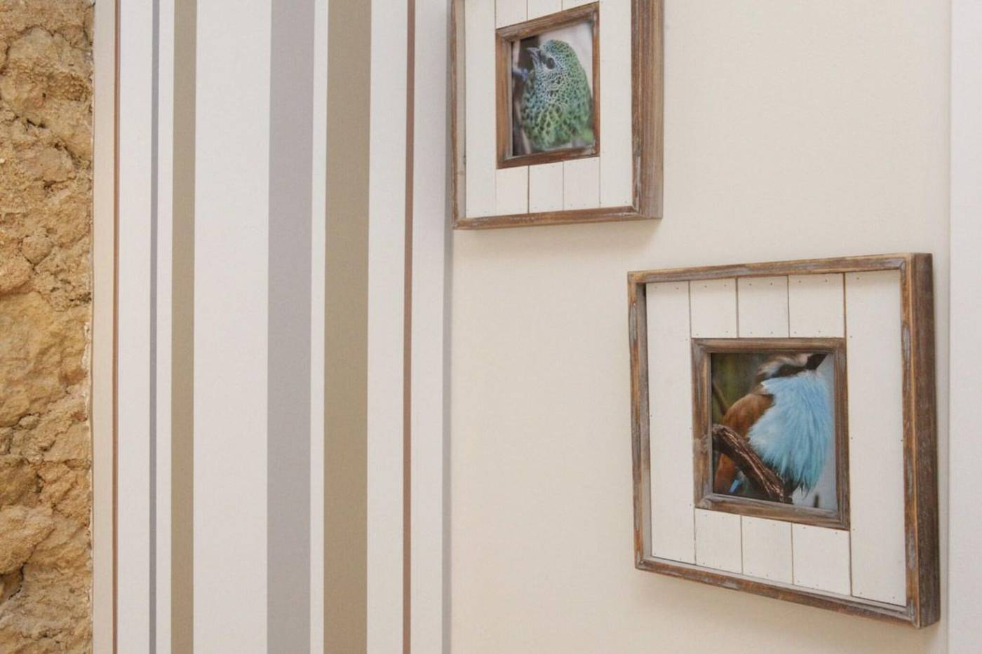 Flores-Guest-House-Lobby-84