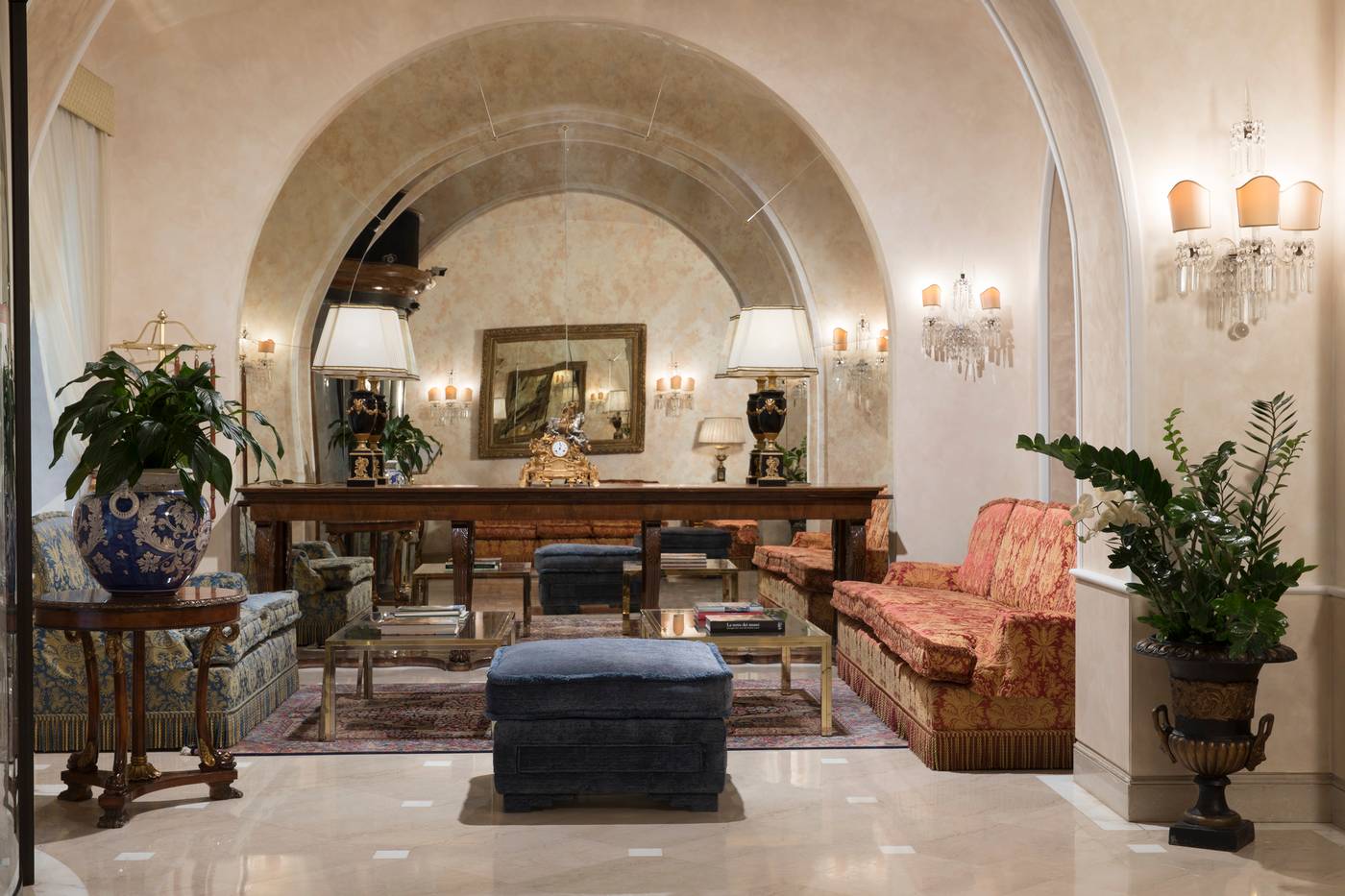 Marcella-Royal-Rooftop-Garden-Lobby-14