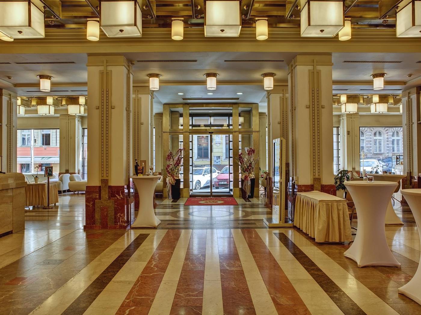 Majestic-Plaza-Hotel-Prague-Lobby-38
