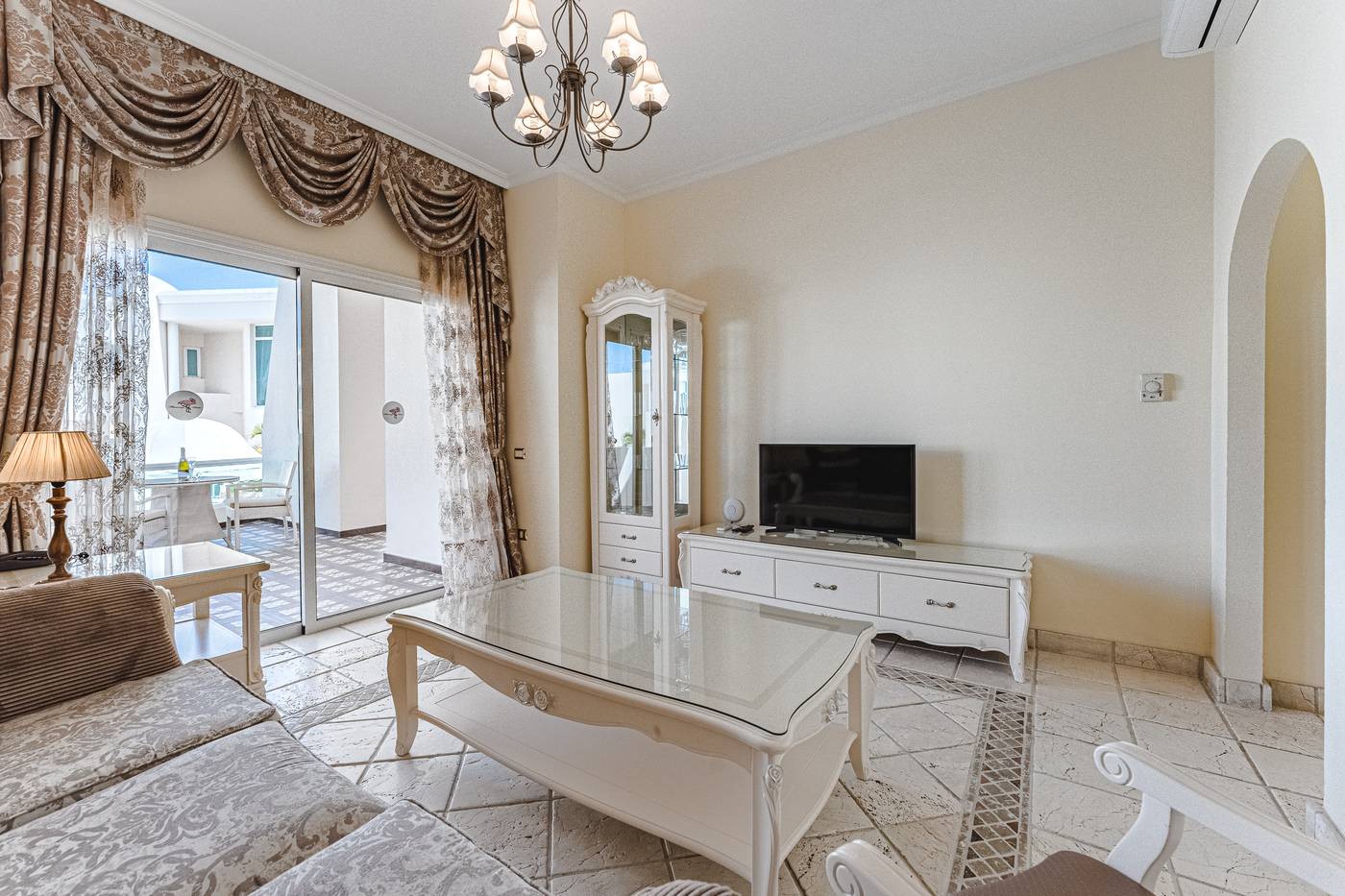 Flamingo-Suites-Room-55