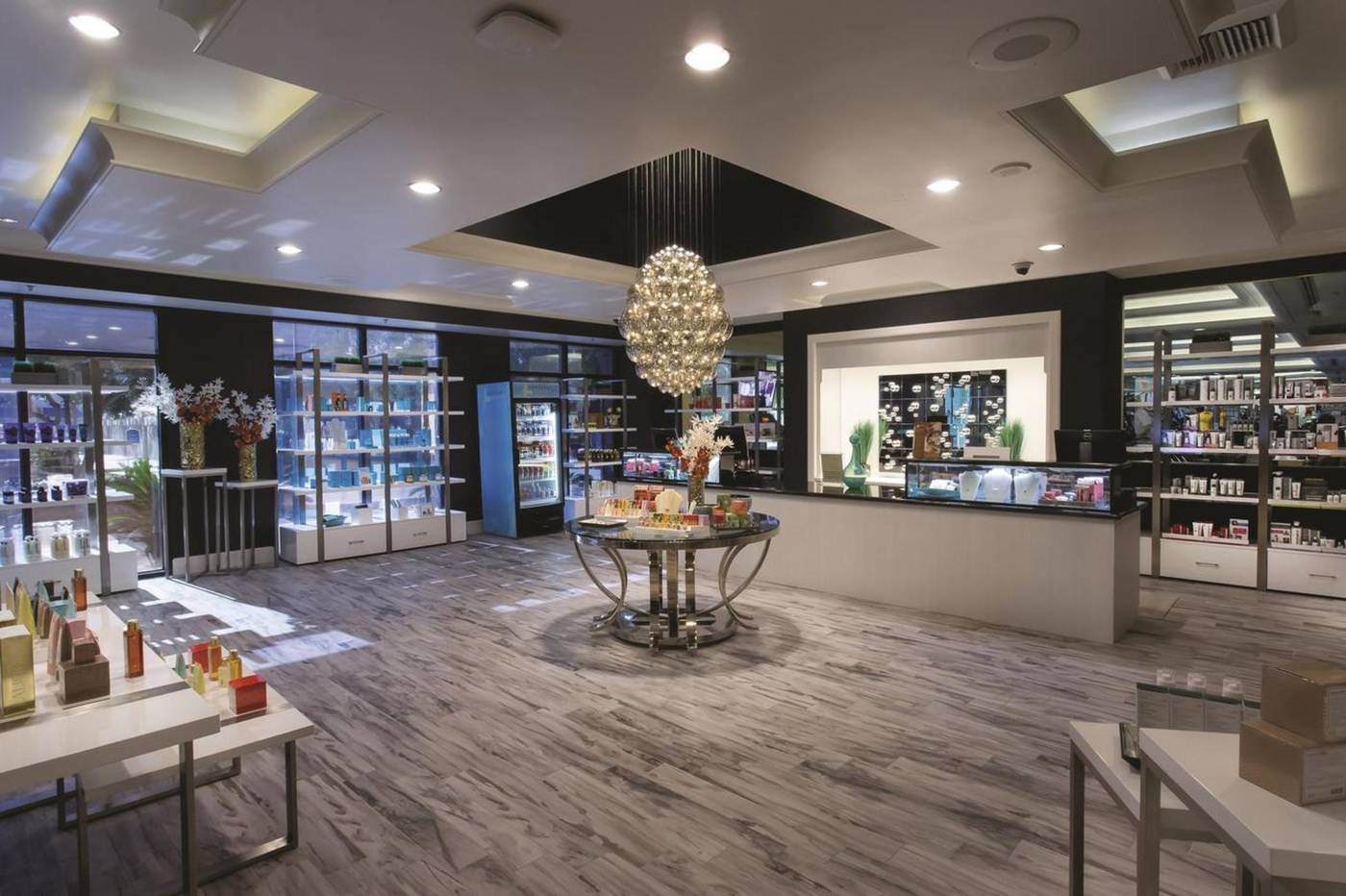 Luxor-Hotel-and-Casino-Sports-and-Entertainment-13