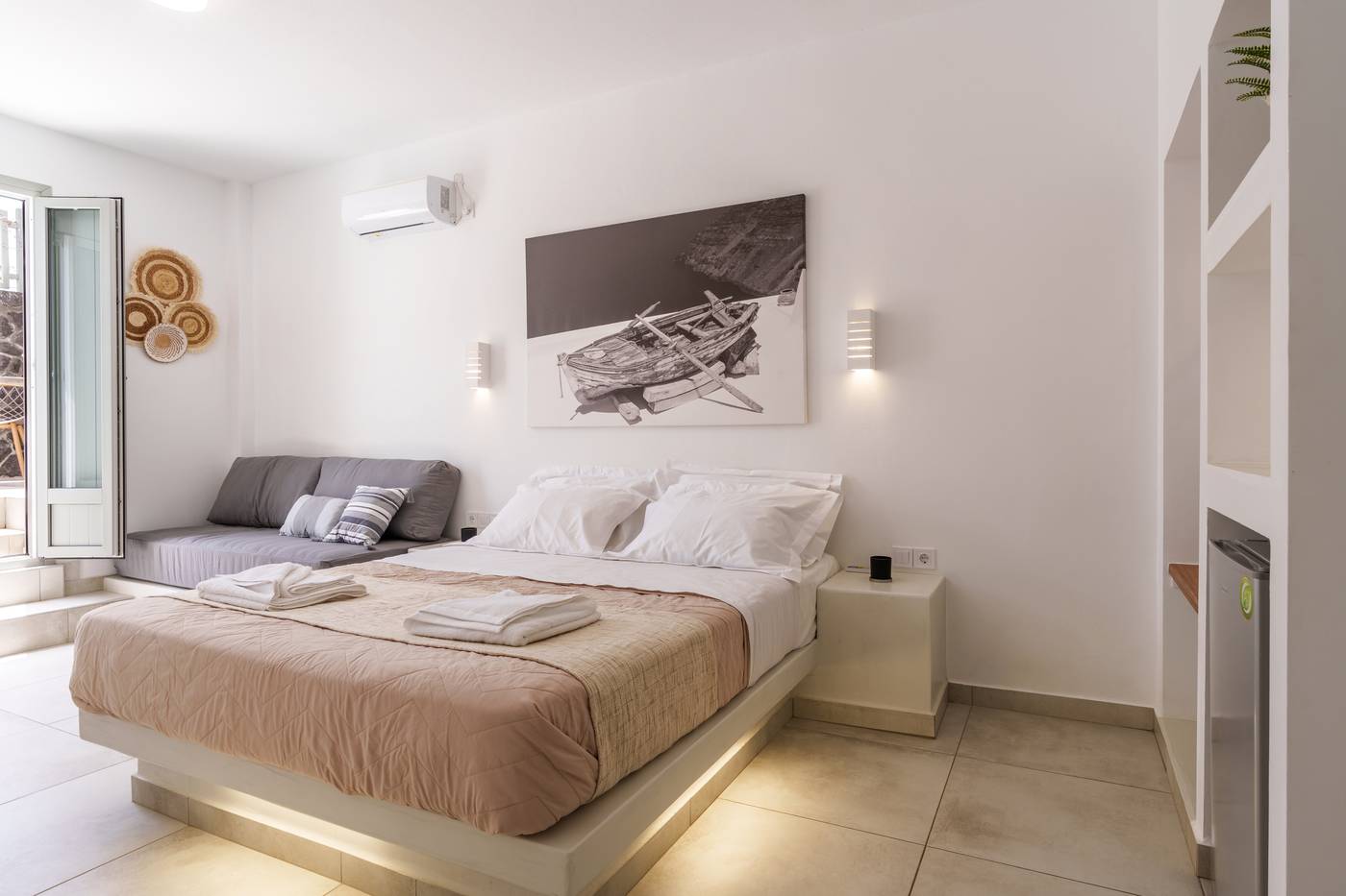 Sandy-s-Paradise-Infinity-Room-24