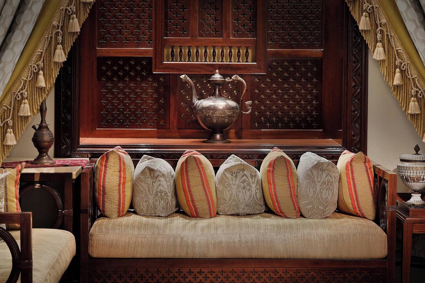 The-Ritz-Carlton--Dubai-Lobby-67