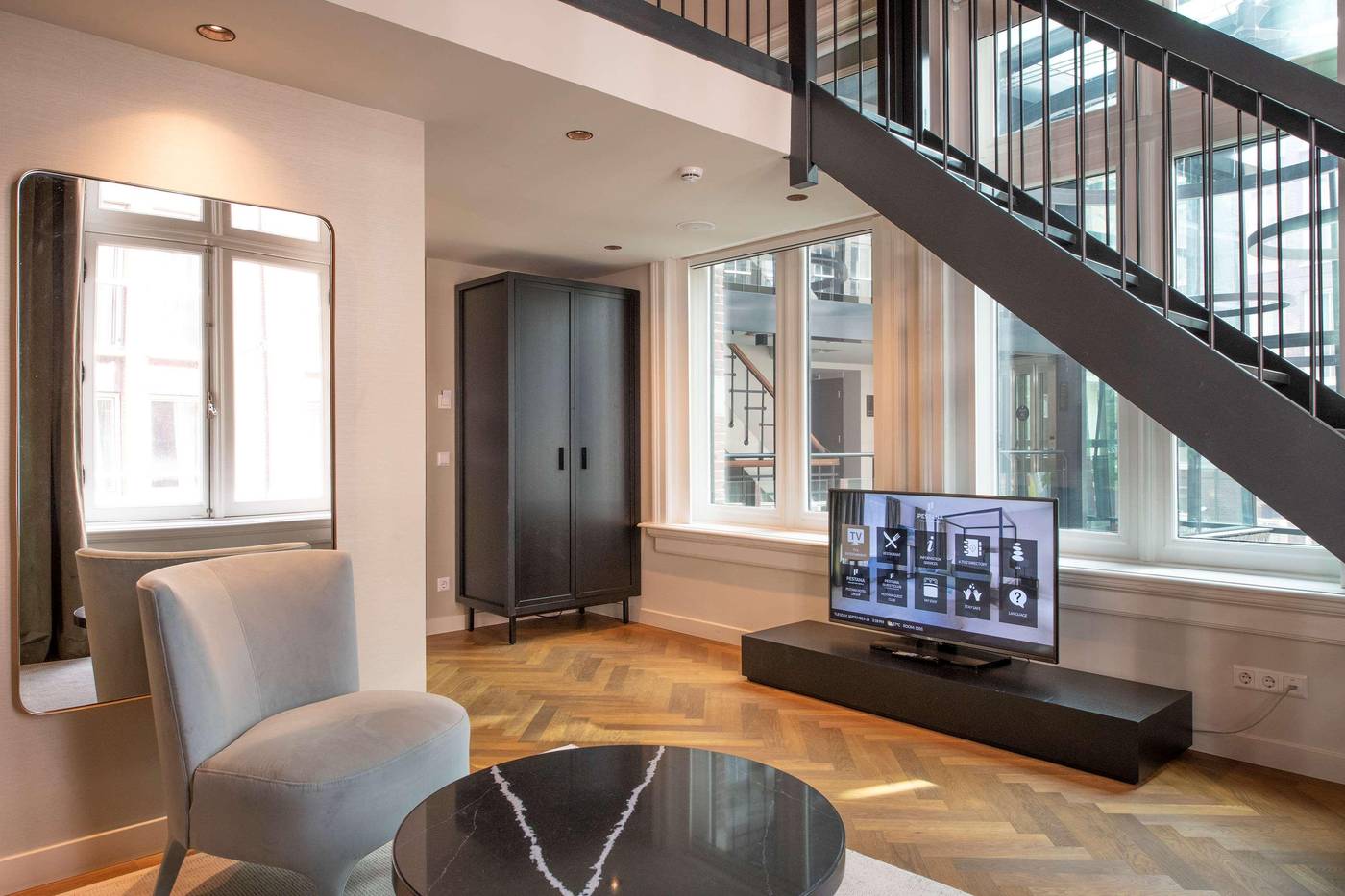 Pestana-Amsterdam-Riverside-Lobby-45