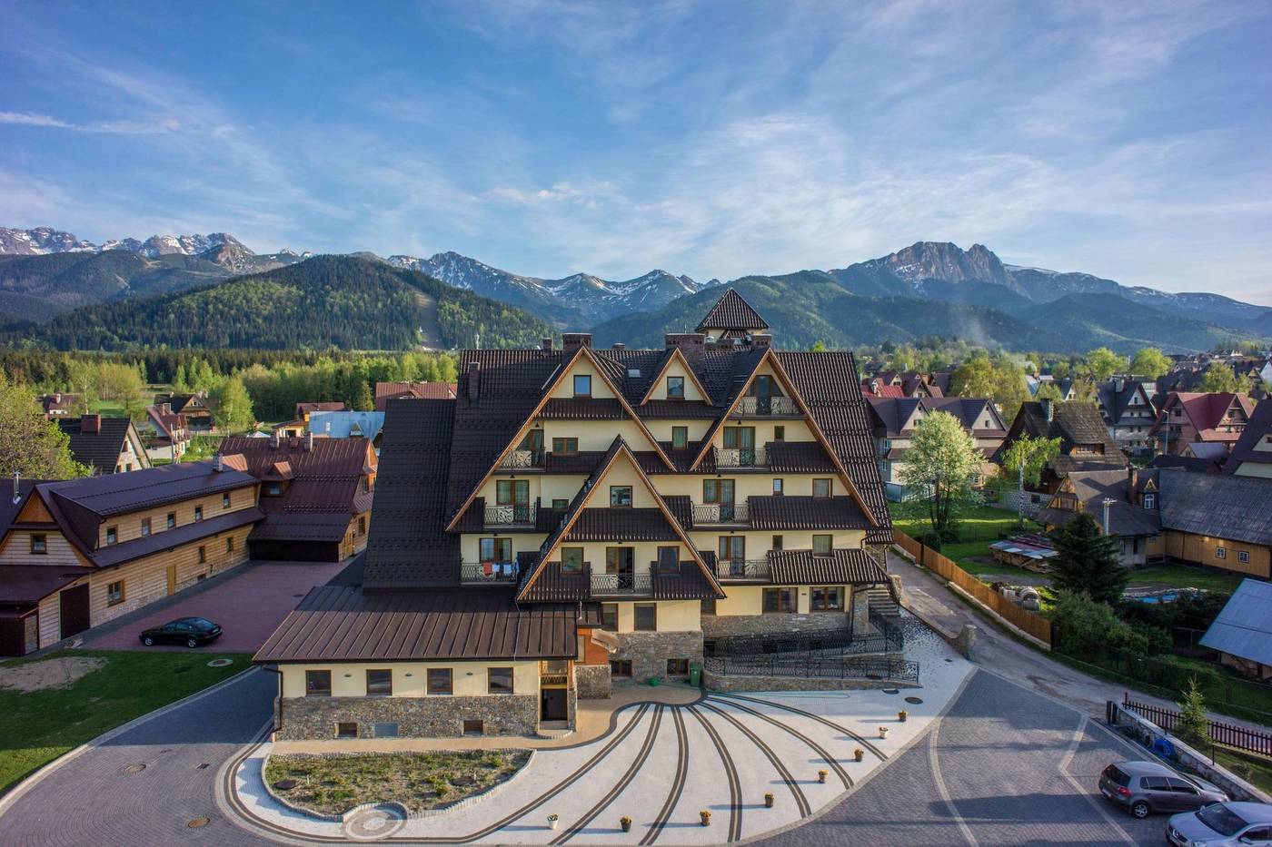 Helan Family & Garden-Poland-ZAKOPANE-General view-1