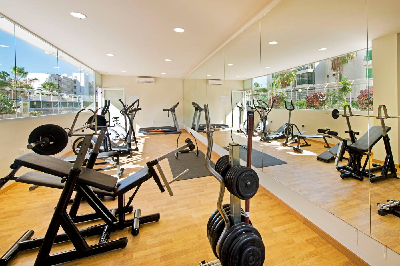 Columbus-Aparthotel-Sports-and-Entertainment-55