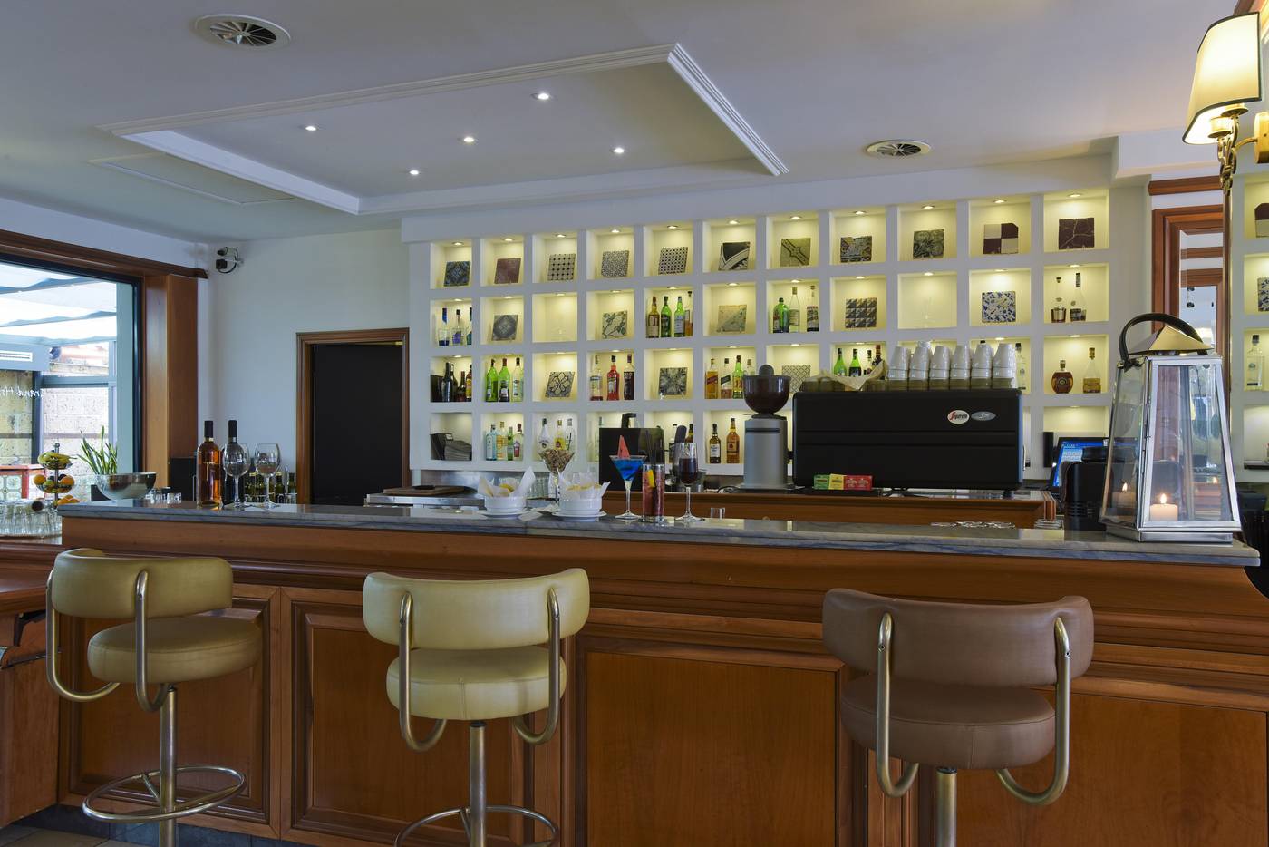 Grand-Hotel-Tiberio-Bar-21