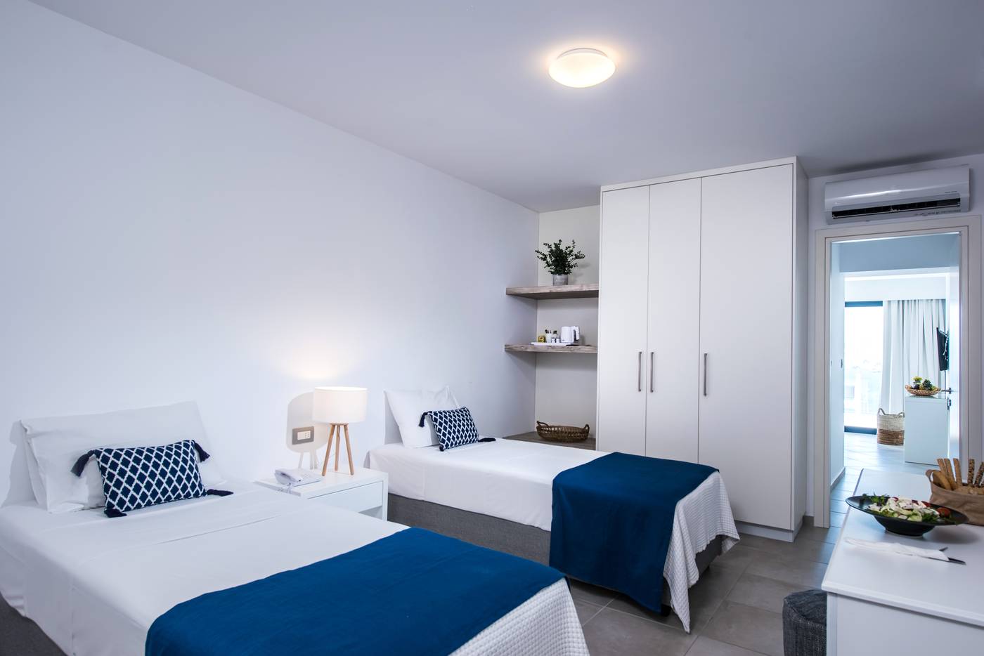 Peninsula-Resort---Spa-Room-32