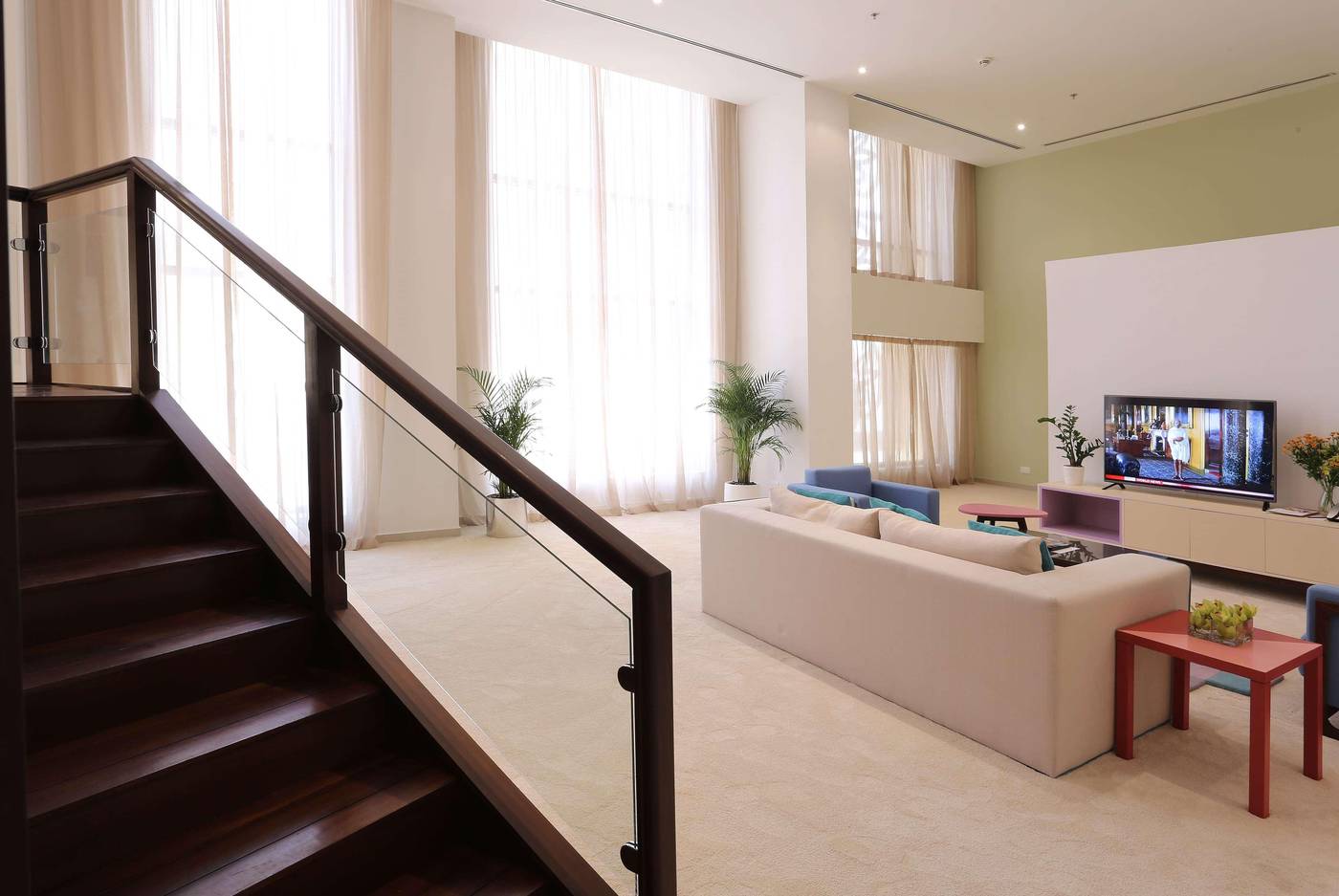 Ramada-Hotel---Suites-by-Wyndham-Dubai-JBR-Room-27