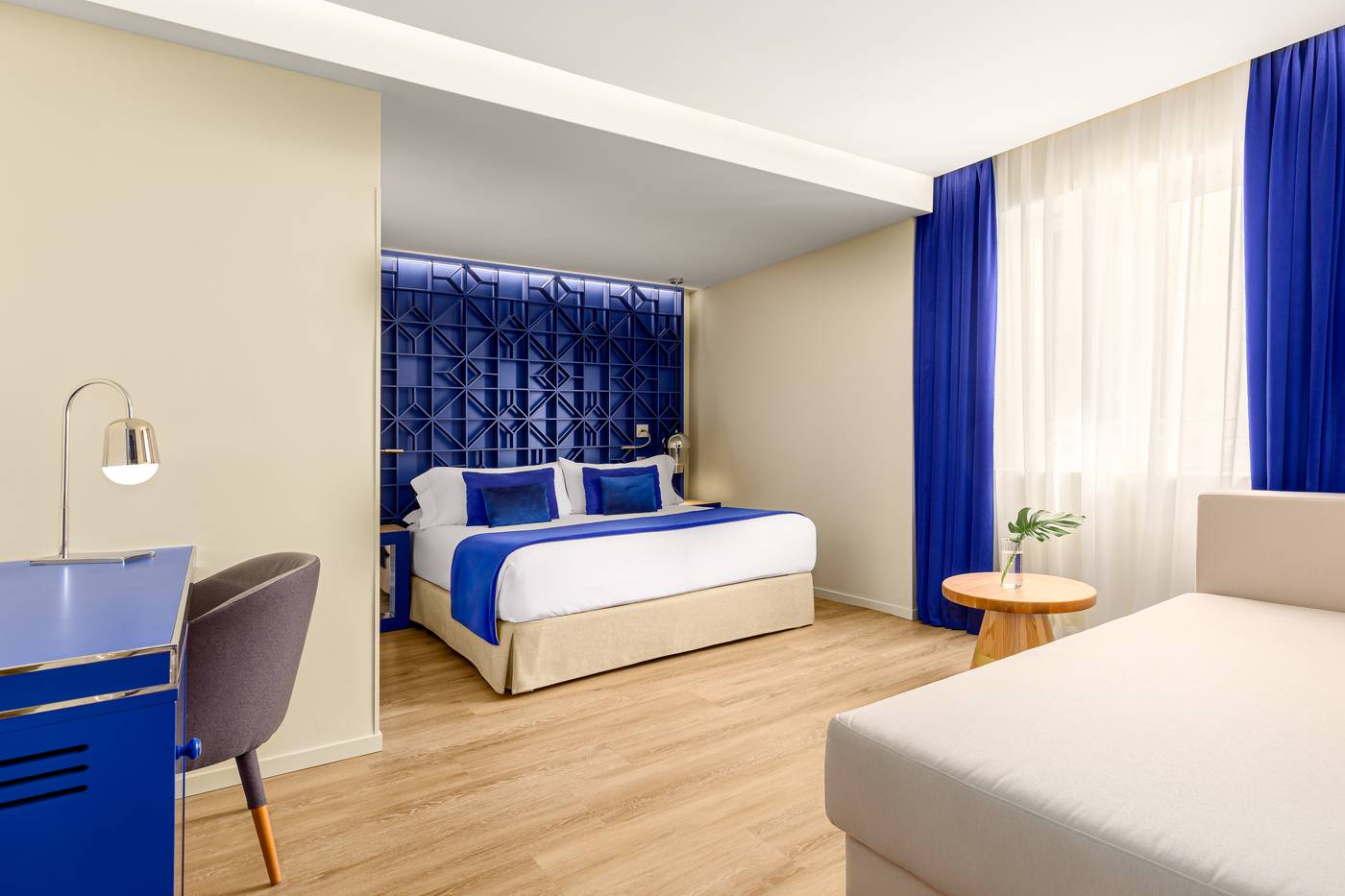 Room-Mate-Macarena-Room-18