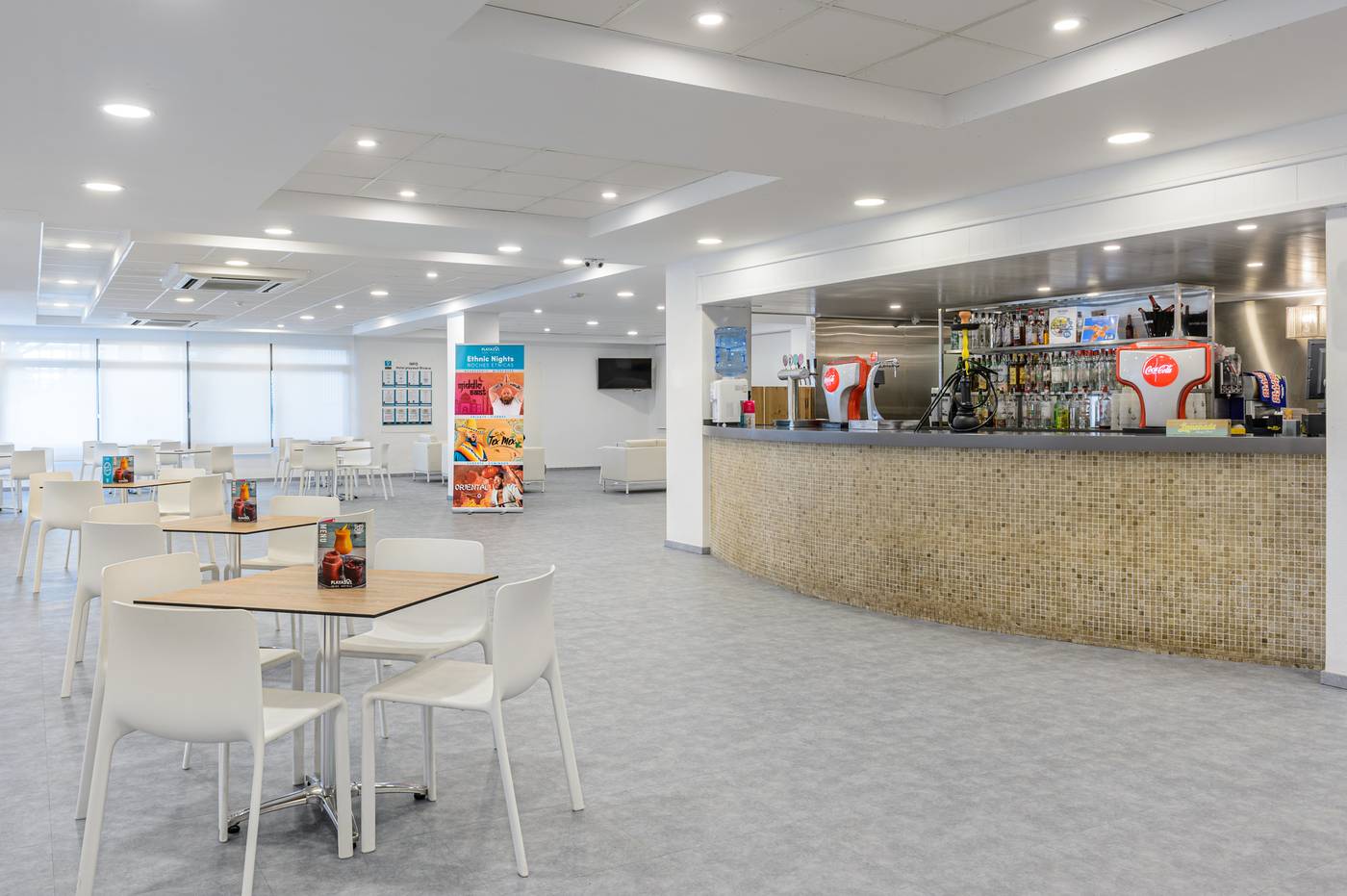 Apartamentos-Playasol-Riviera-Bar-35