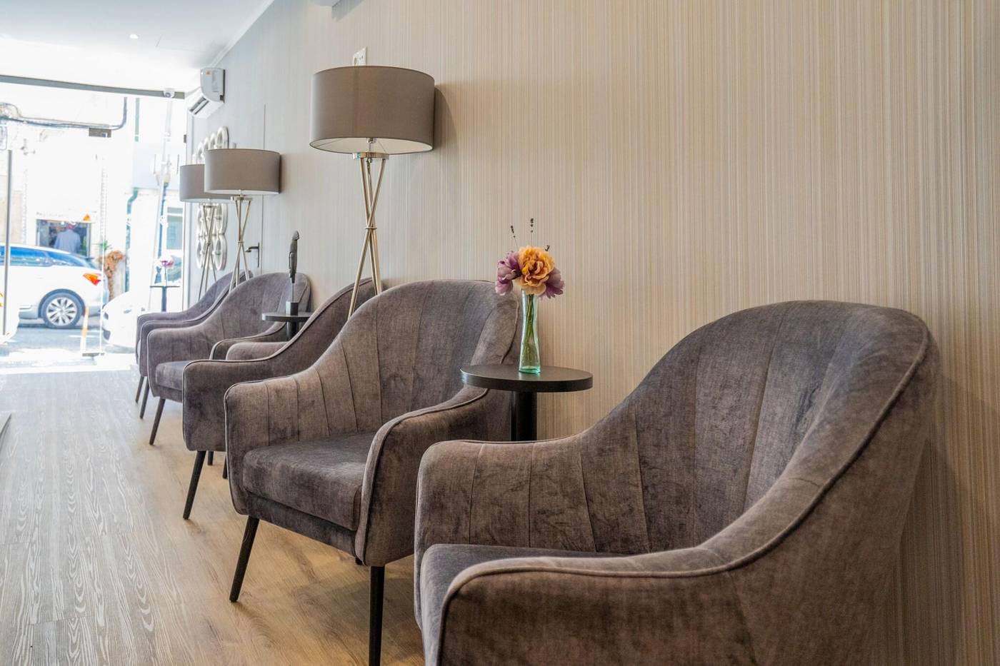 Dinya-Lisbon-Hotel---Lounge-Bar-Lobby-13