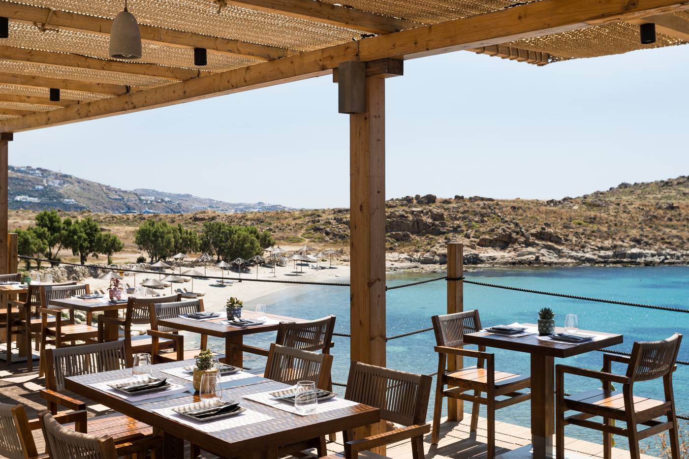 Casa-Del-Mar-Mykonos-Seaside-Resort-Restaurant-63
