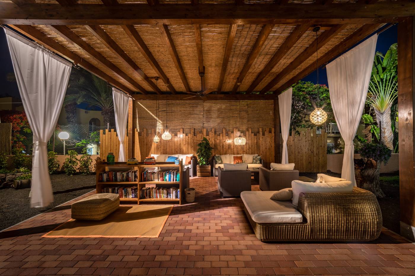 Club-Vista-Serena-Sports-and-Entertainment-28