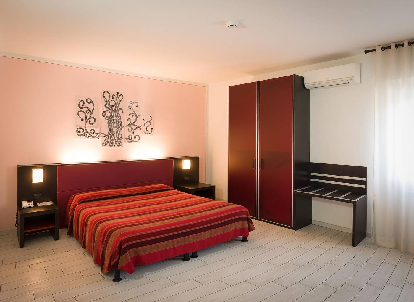 Hotel-Ristorante-Milano-Room-5