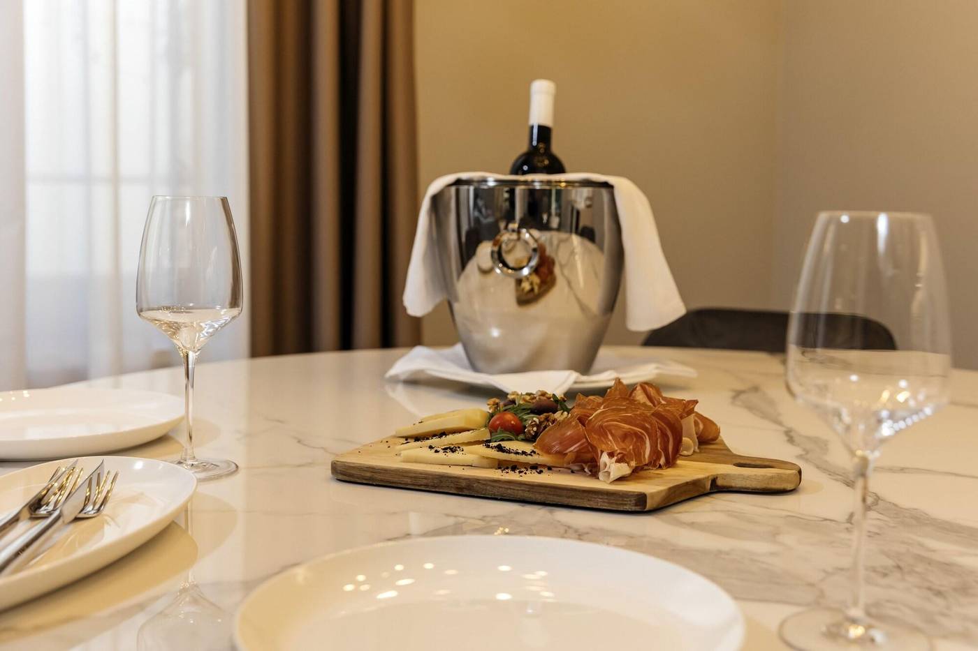 Armerun-Heritage-Hotel---Residences-Room-73