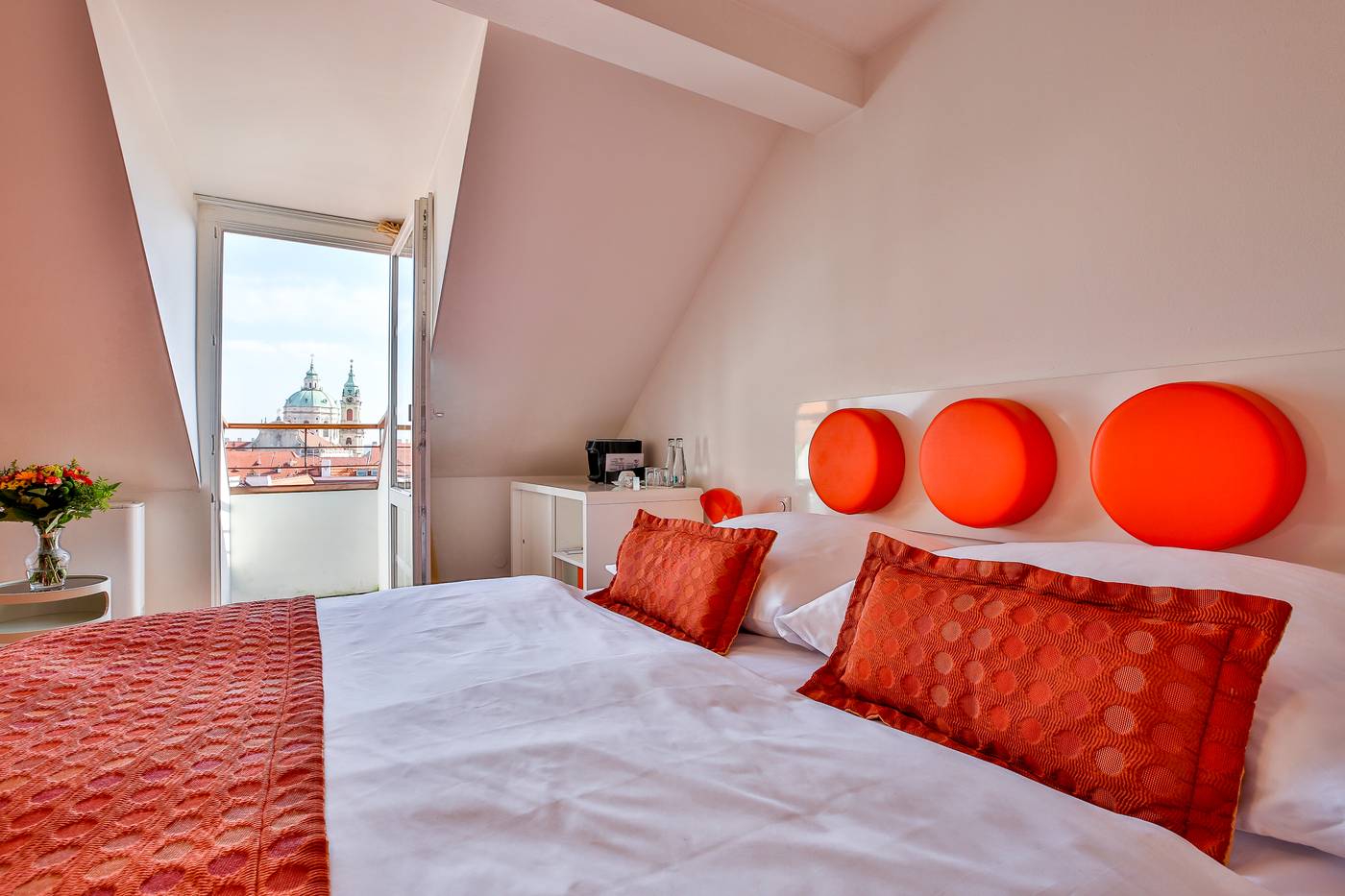 Vintage-Design-Hotel-Sax-Room-8