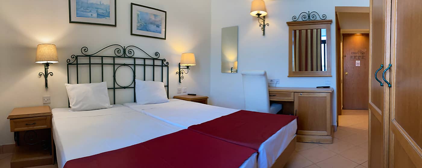 Kennedy-Nova-Room-11