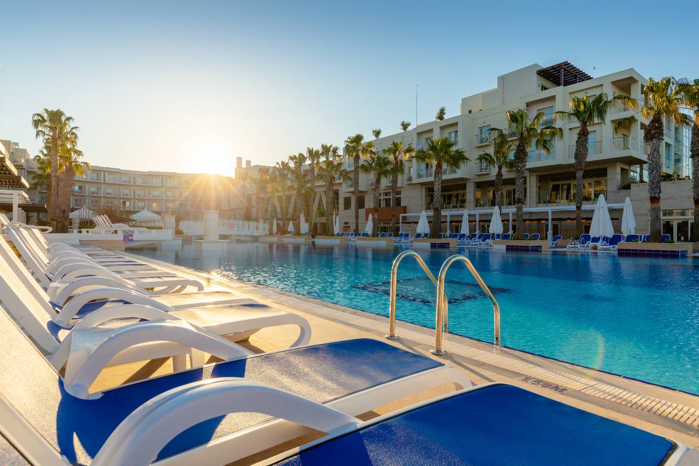 La-Blanche-Resort---Spa-Pool-4