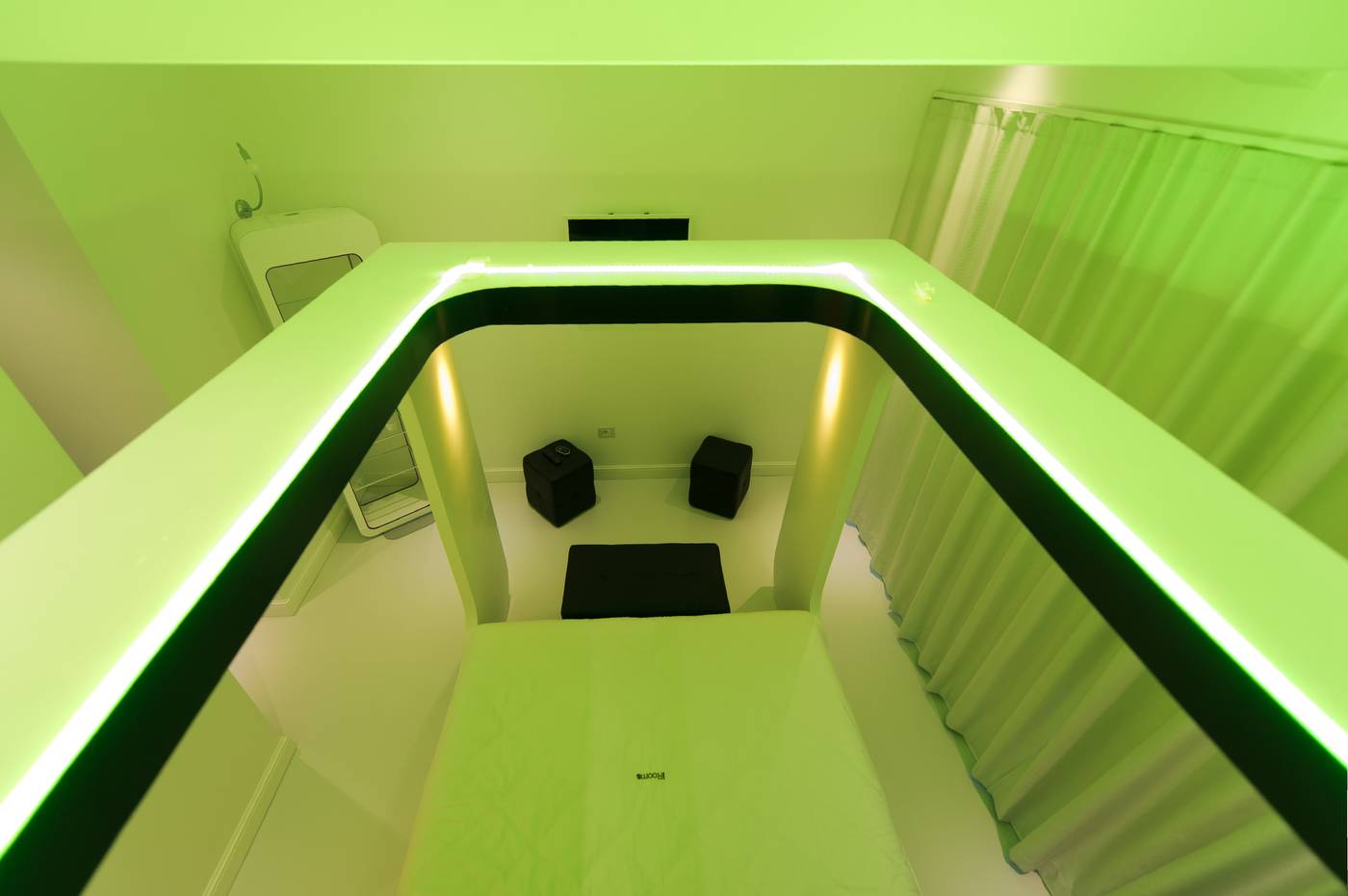 iRooms-Forum---Colosseum-Room-22