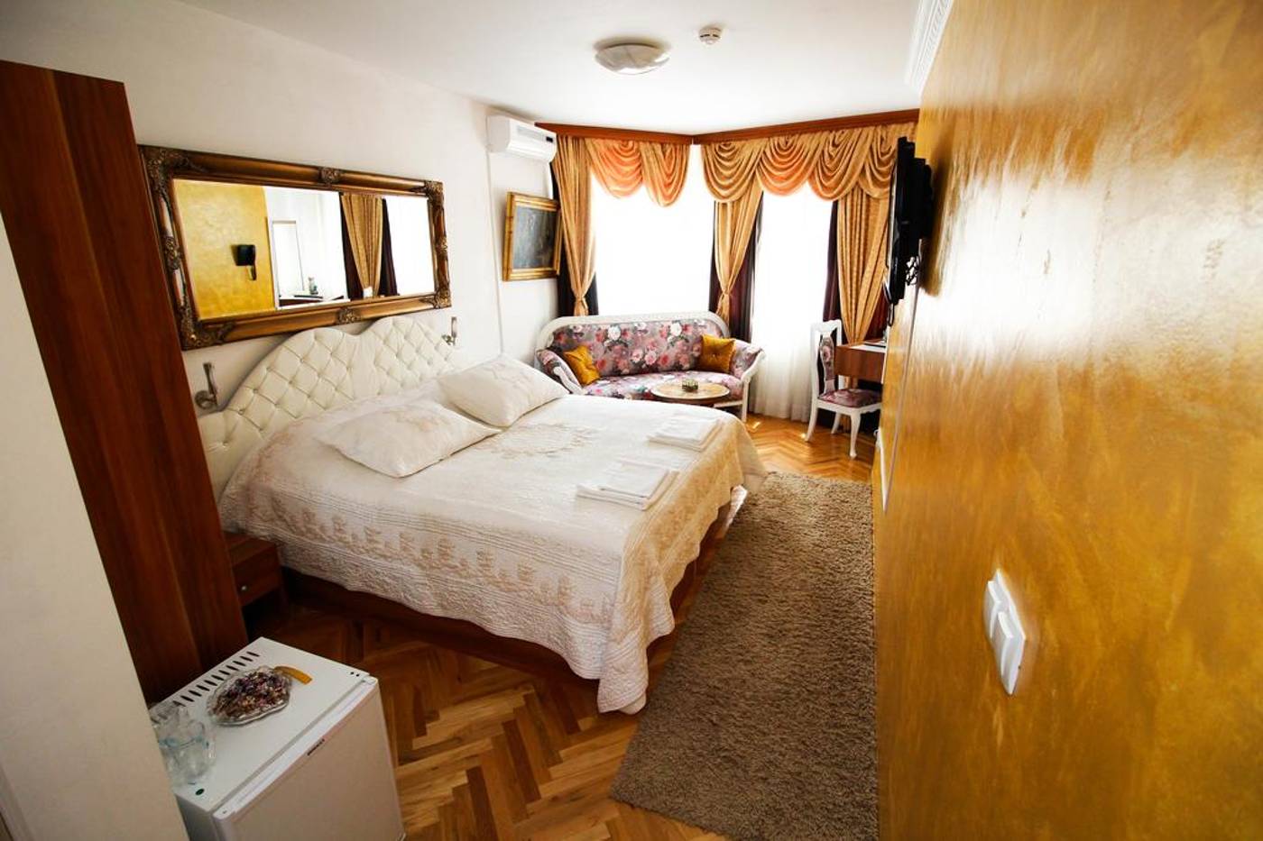 Hotel Herc-Bosnia & Herzegovina-SARAJEVO-Room-8