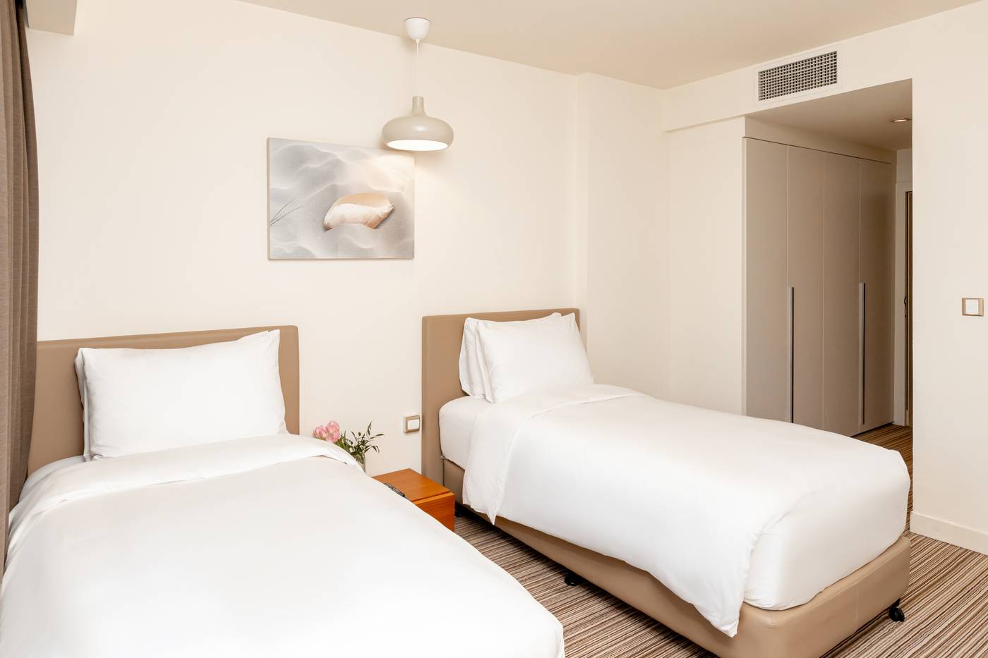 Radisson-Blu-Residence-Dubai-Marina-Room-21