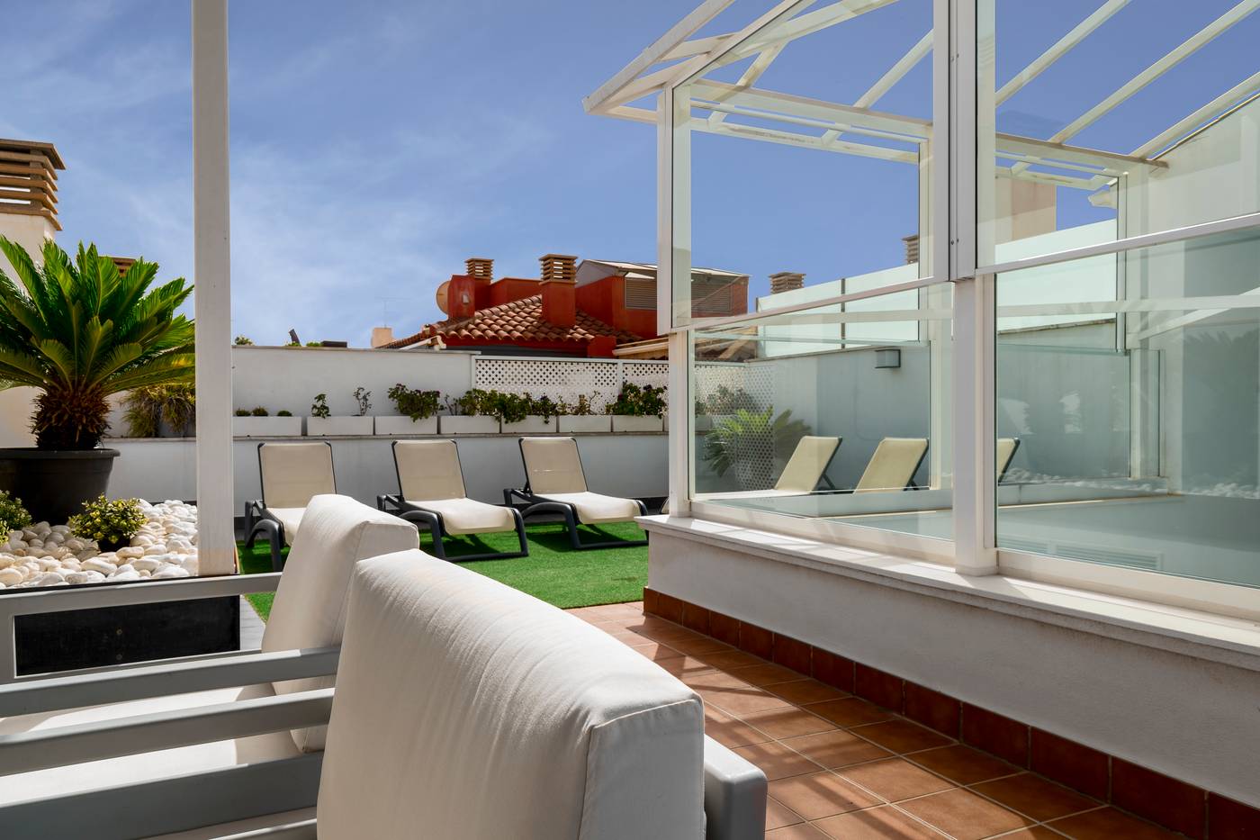 Suites-del-Pintor-Terrace-9