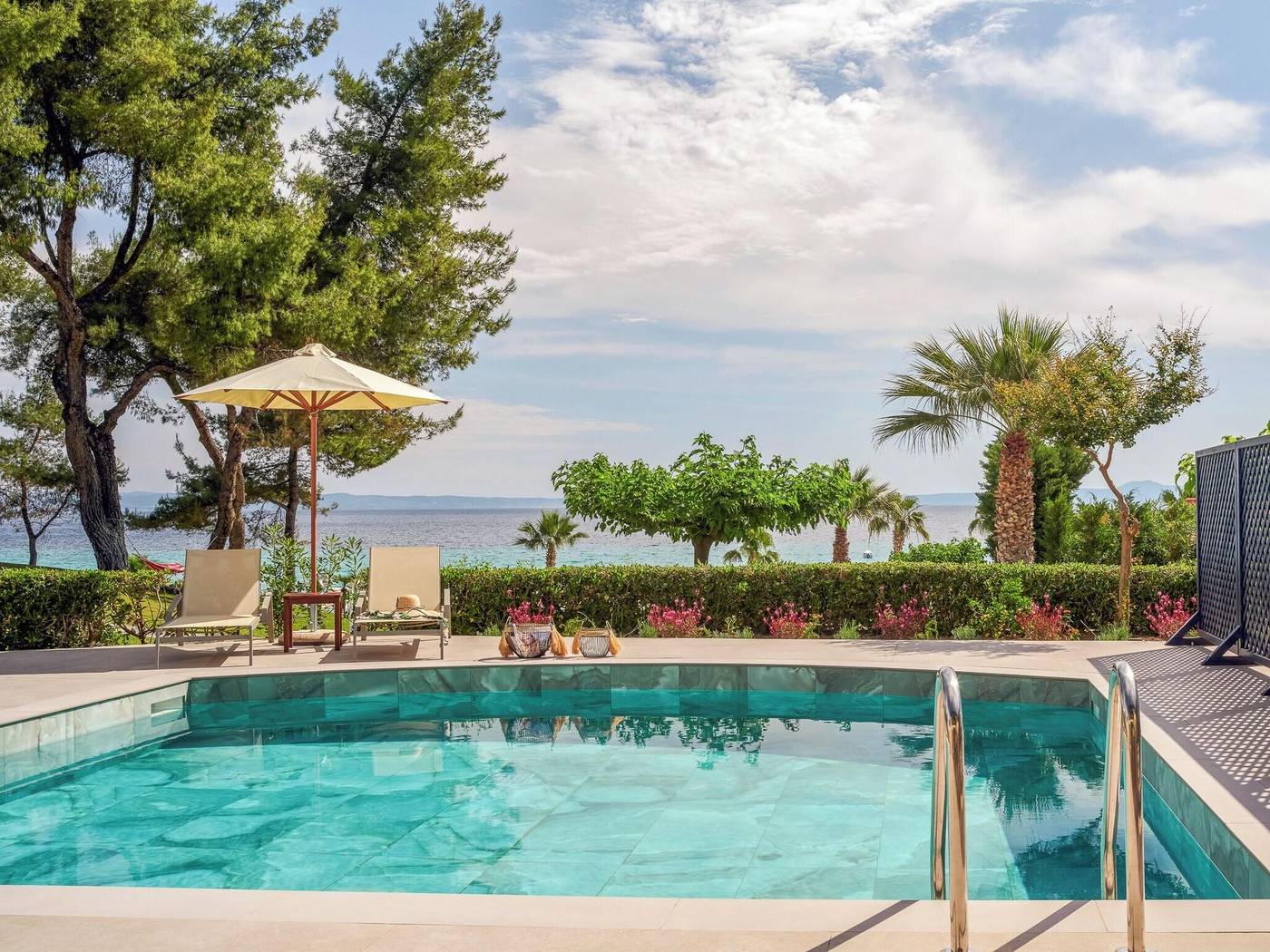 Aegean-Melathron-Thalasso-Spa-Hotel-Room-18