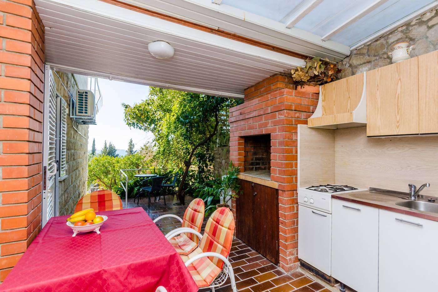 Guest-House-Villa-Nina-Terrace-19