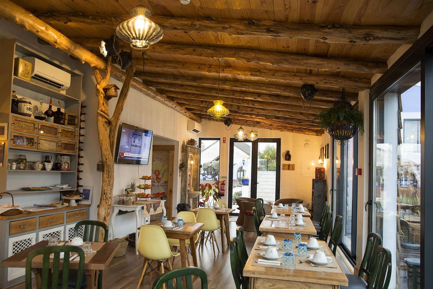 Ninho-Saloio-Terrace-4