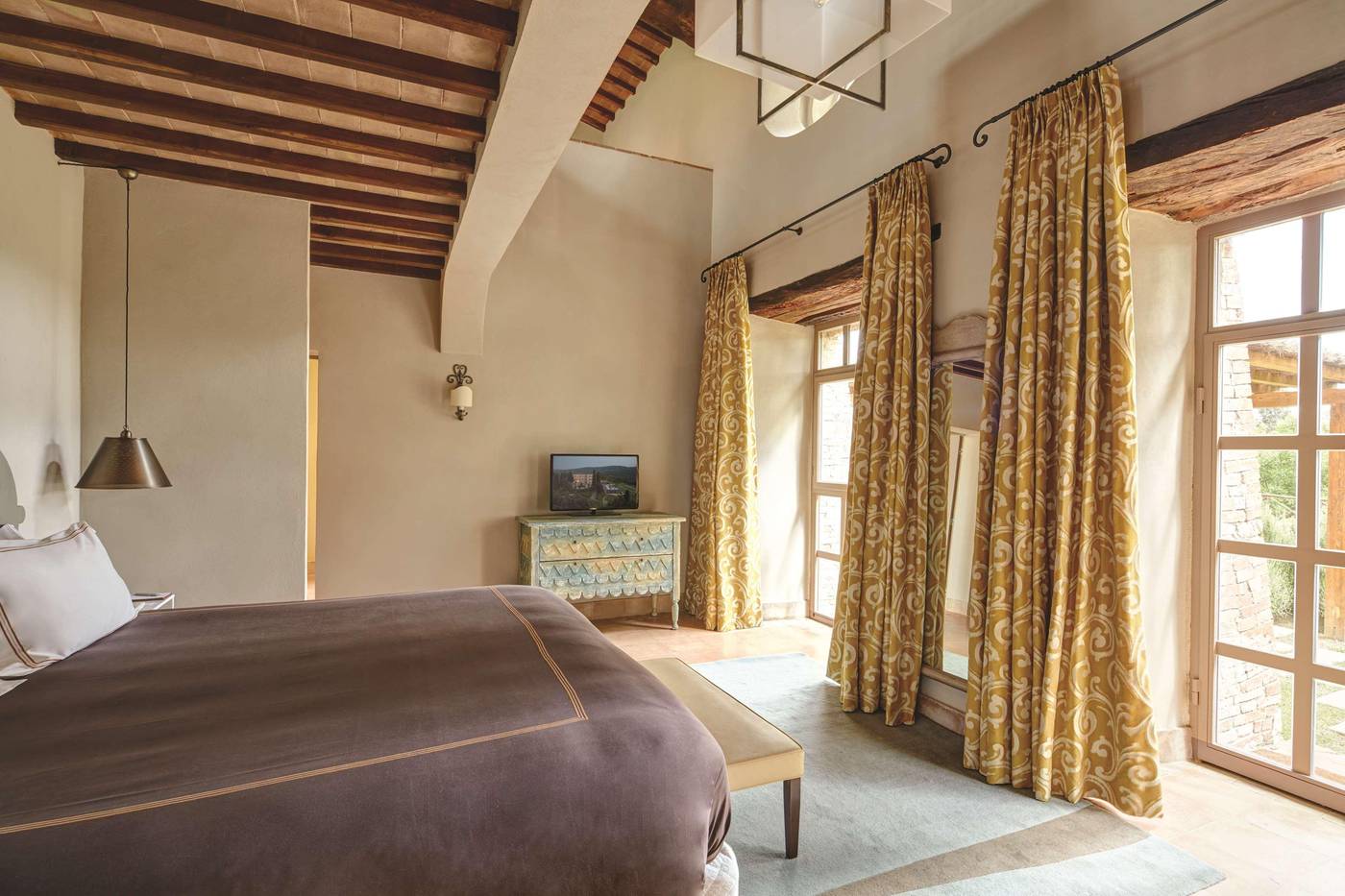 Castello-Di-Casole--A-Belmond-Hotel--Tuscany-Room-41