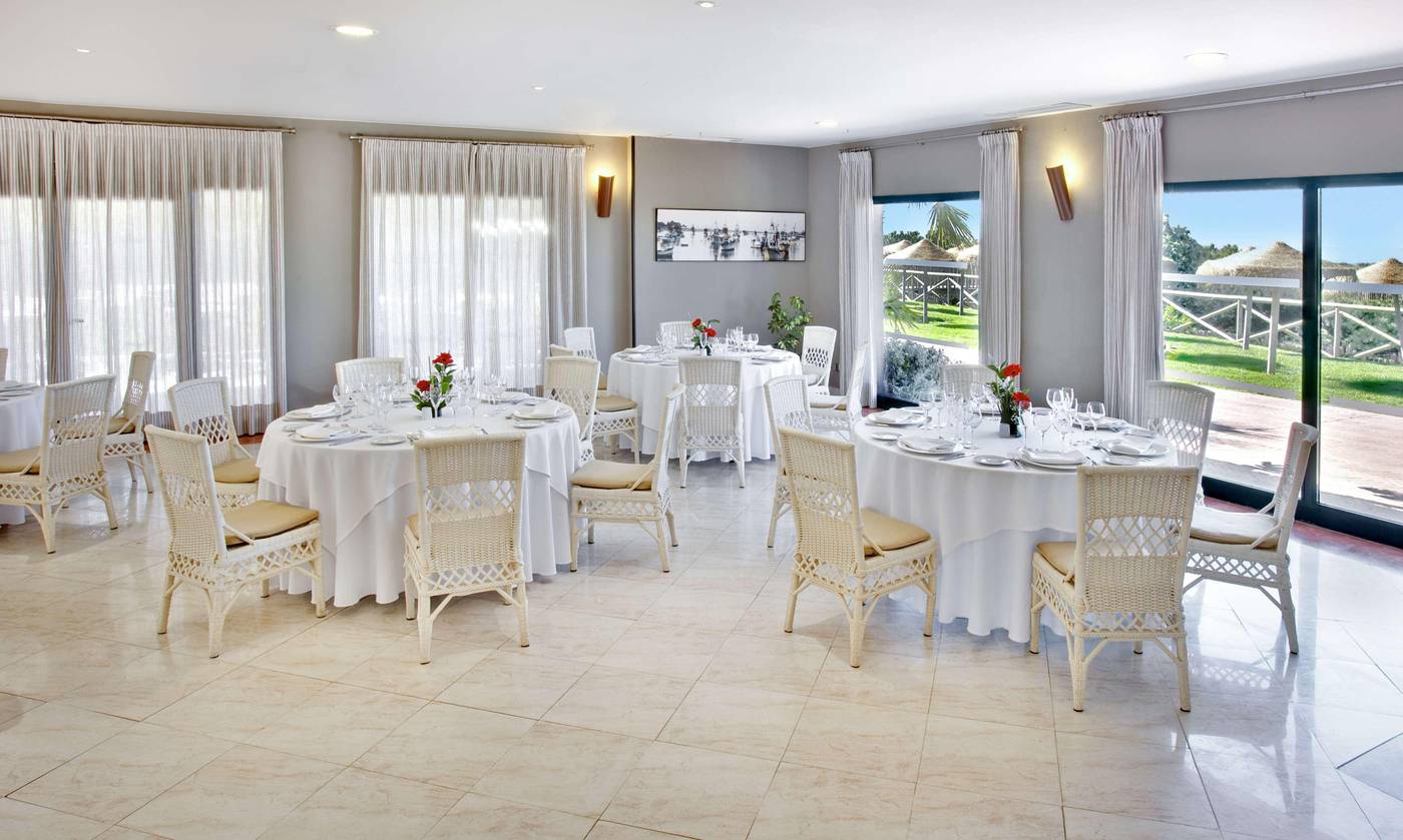 Barcelo-Punta-Umbr----a-Mar-Restaurant-55