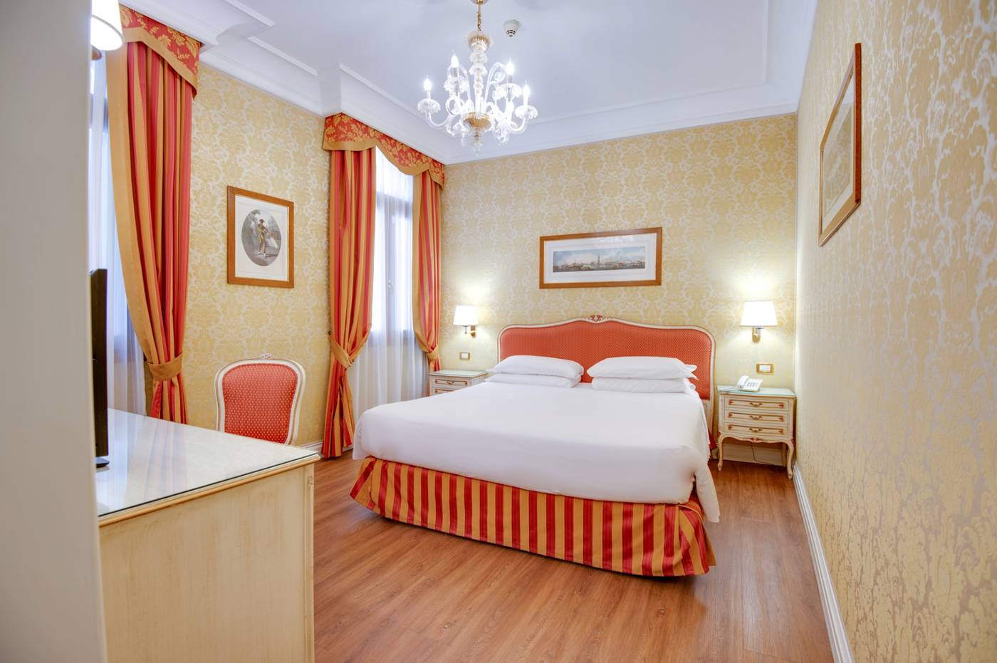 Hotel-Antiche-Figure-Room-19