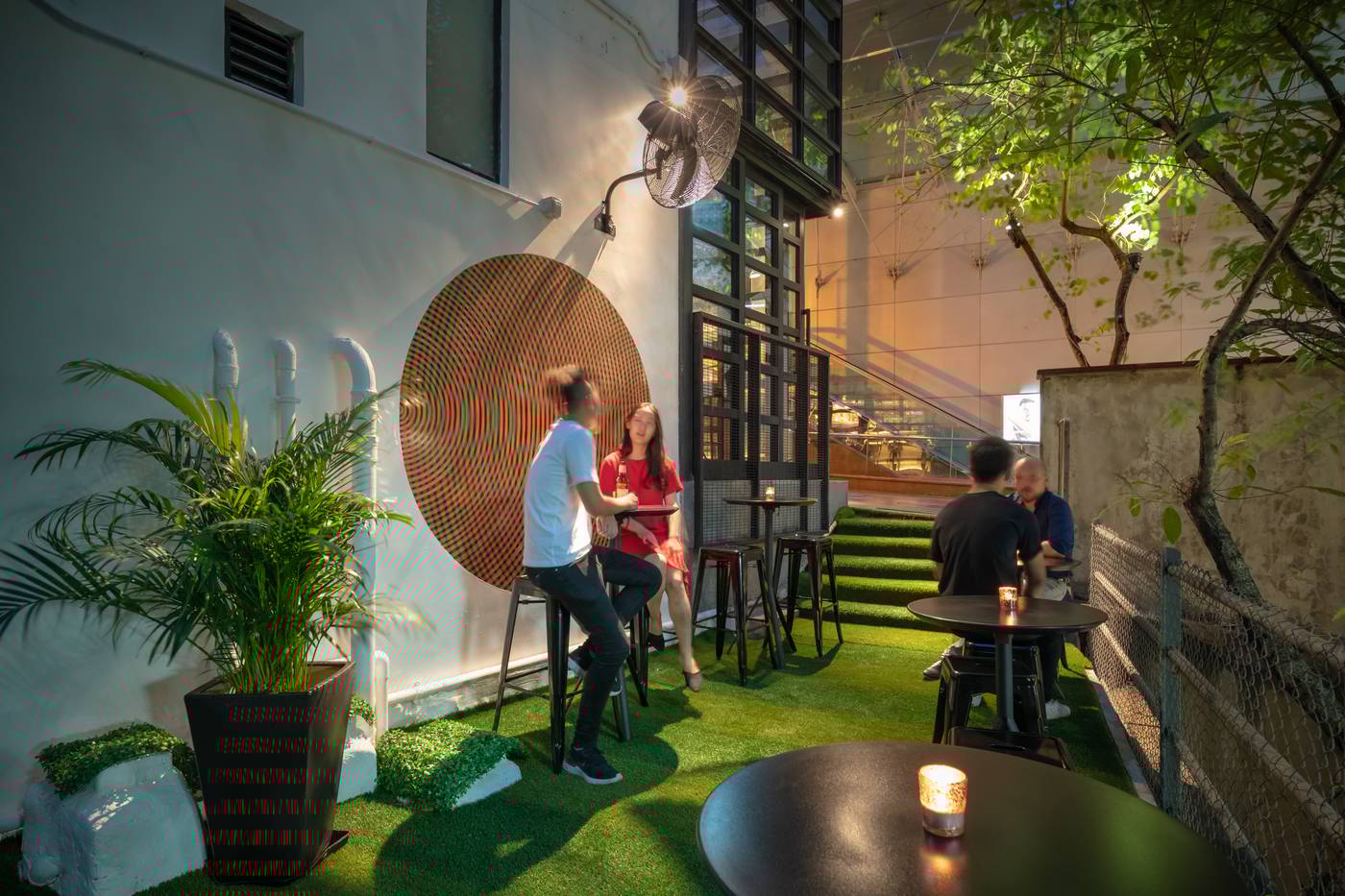 Ovolo-Central-Restaurant-25