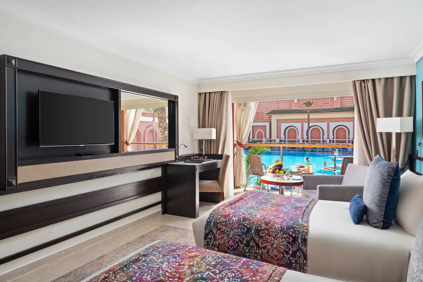 Savoy-Le-Grand-Hotel-Room-10