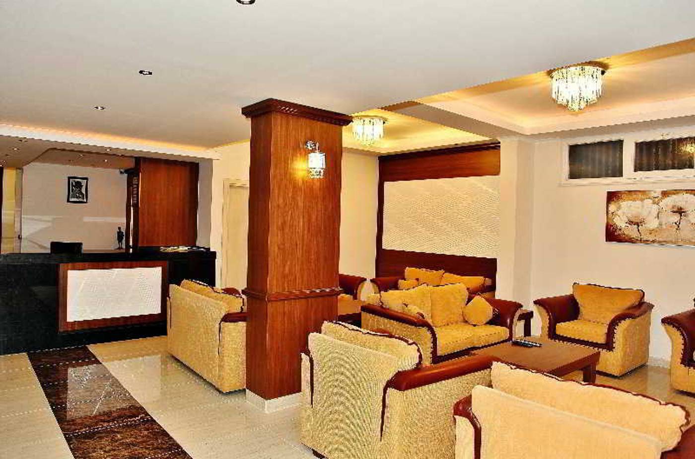 Mesut-Hotel-Lobby-36