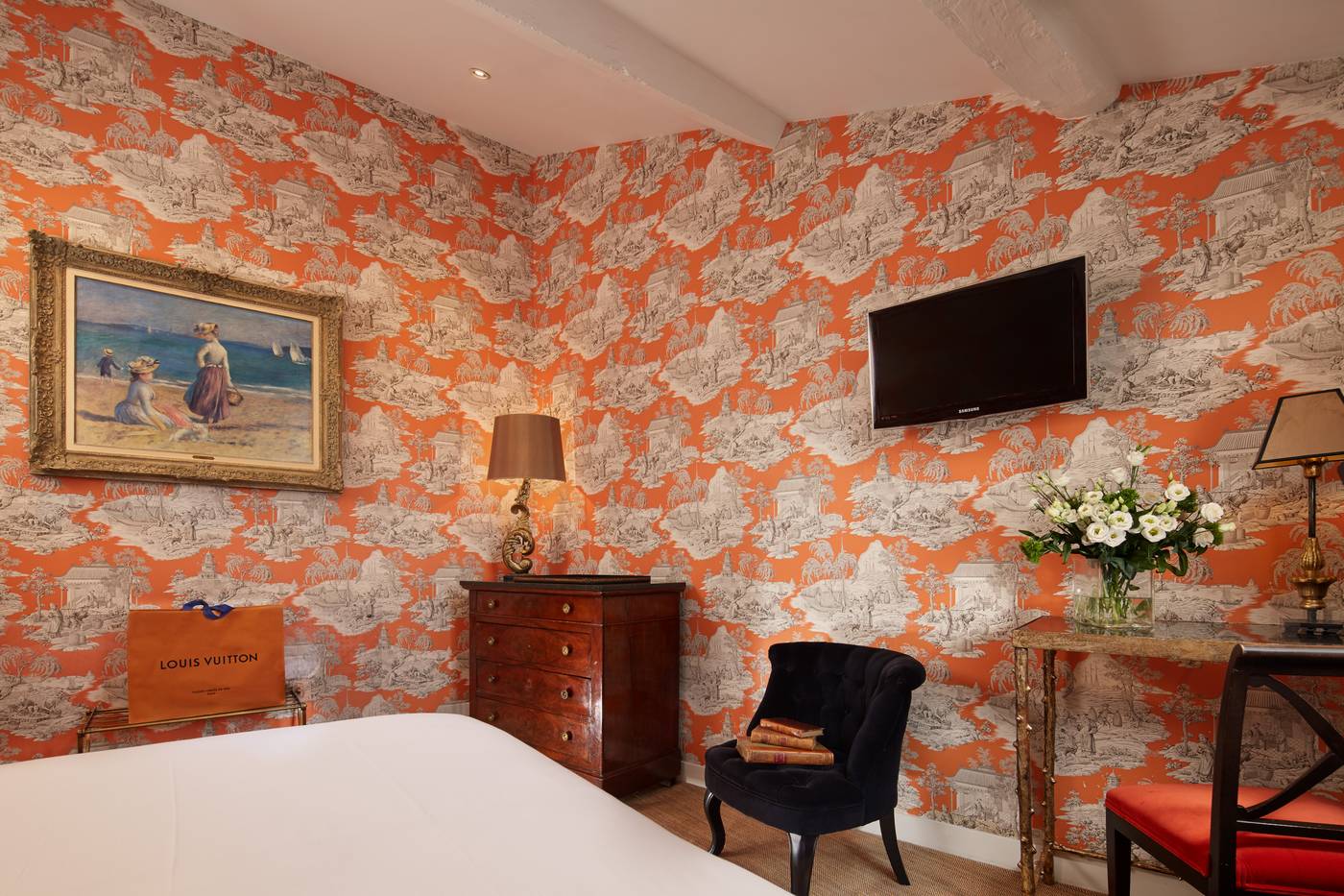 Saint-Germain---Paris-Room-37