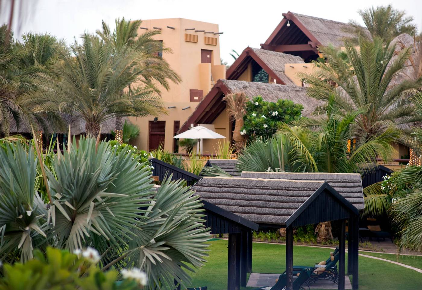 Jumeirah-Beach-Hotel-General-view-9